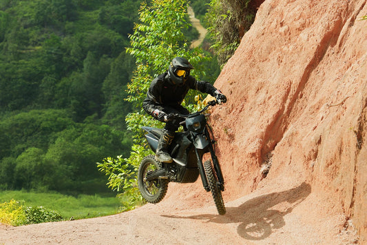 How Many CC Is an Electric Motorcycle? A Guide to kW, Horsepower, and Gas Engine Displacement